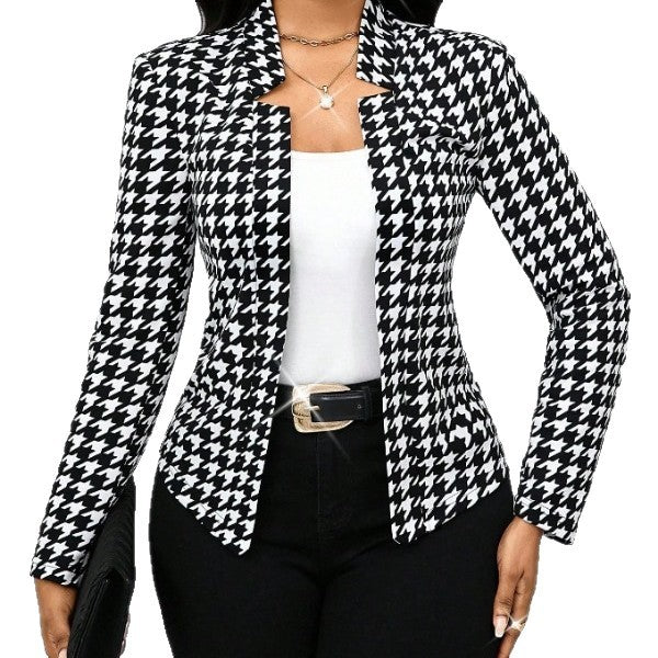 Trendy blazer jacket for women in houndstooth pattern Lune London