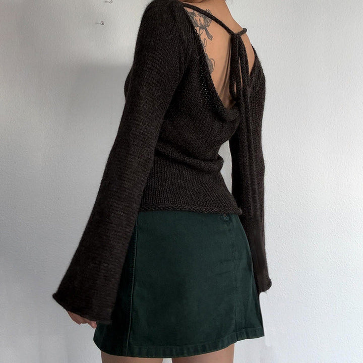 Lune London | Knitted sweater with bell sleeves and lace