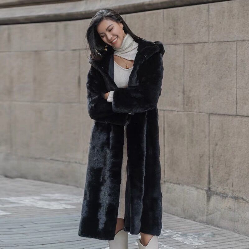 Elegant long coat for women Lune London
