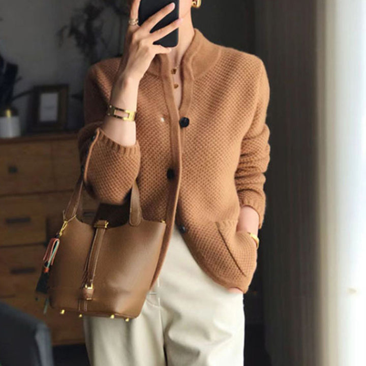 Cardigan for women with structured design and practical pockets Lune London