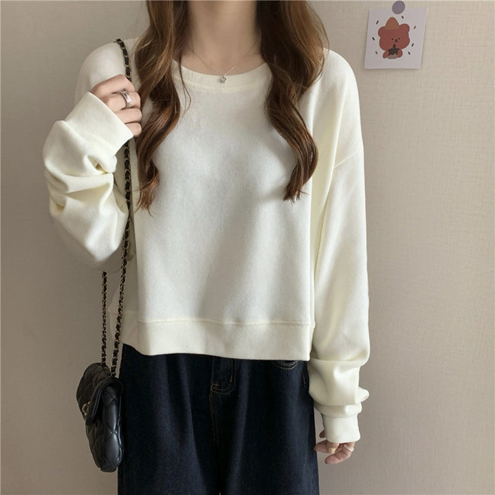 Women's casual cropped sweater made of soft cotton blend with stylish round neckline Lune London