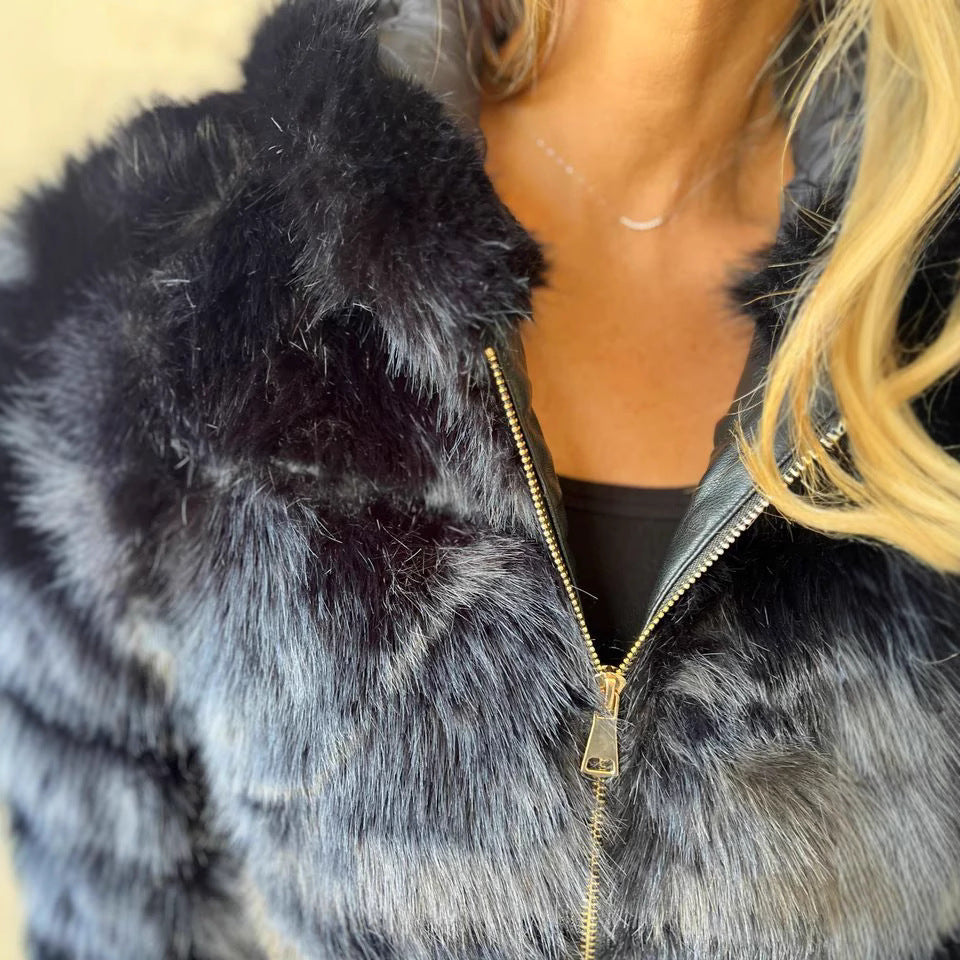 Short faux fur jacket for women with high-quality zipper Lune London