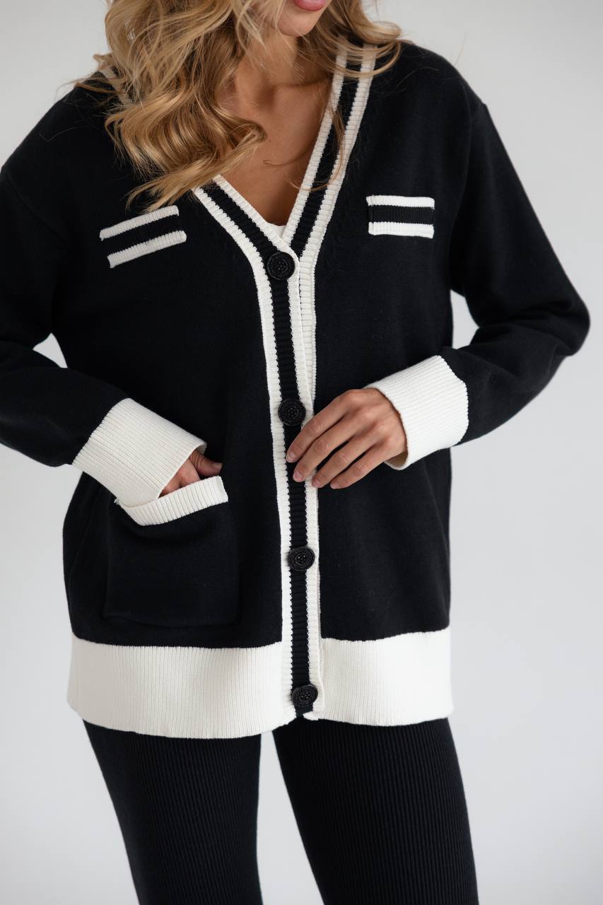 Comfortable sweater for women with contrasting details Lune London