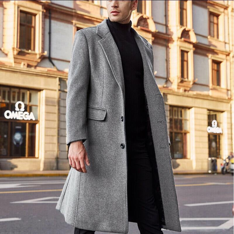 Elegant wool coat for men with a classic design featuring a deep lapel Lune London