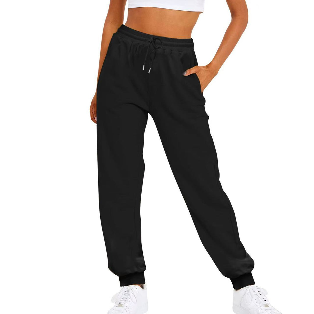 Women's comfortable jogging pants with elastic waistband and side pockets Chic & Stil