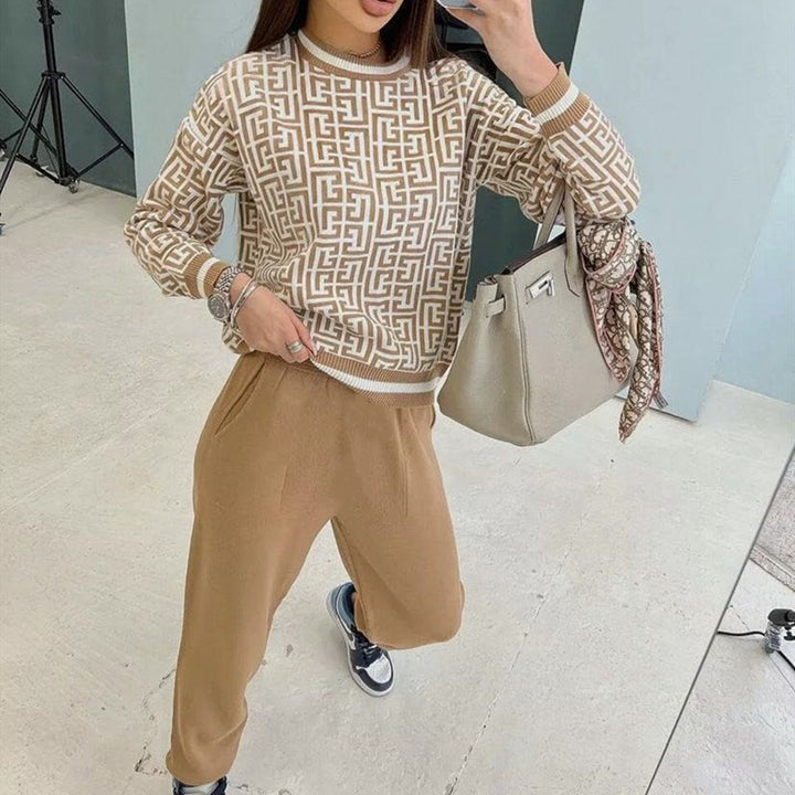 Women’s knit loungewear set with graphic pattern Lune London