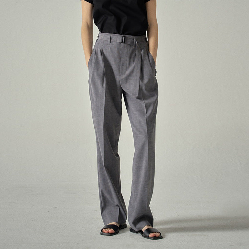 Elegant and widely cut women's suit pants with open side pockets Lune London