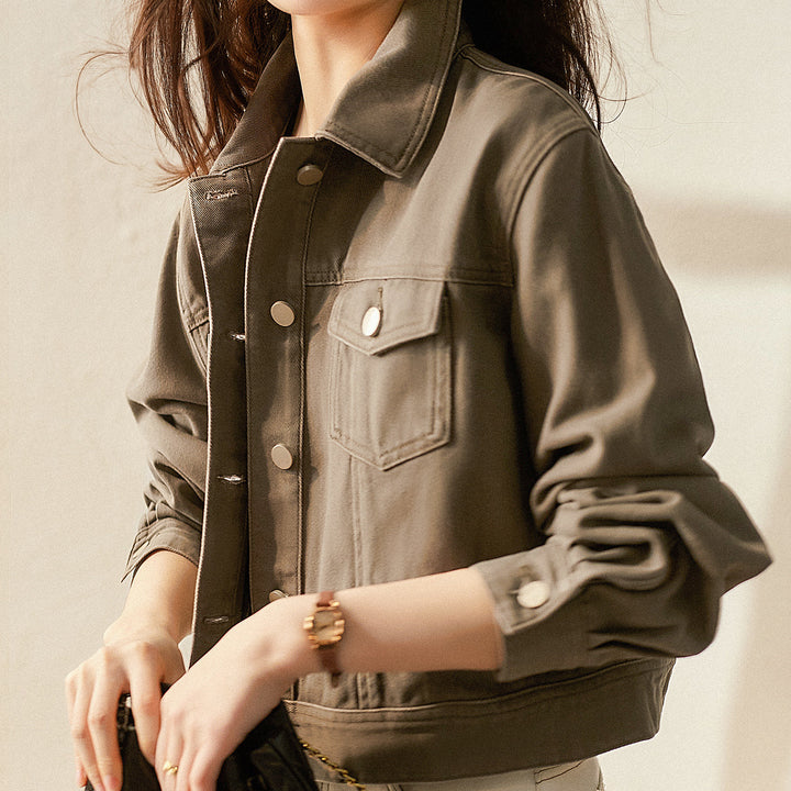 Veste courte pour femmes en denim durable avec boutons-pression tendance Chic & Stil