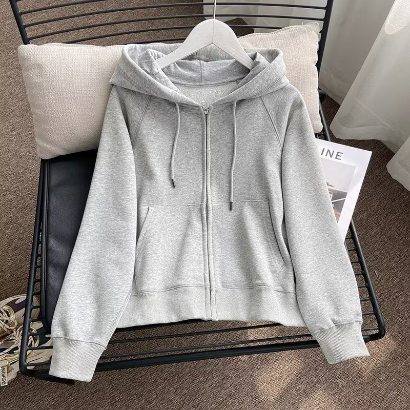 Veste à capuchon décontractée pour femmes avec coupe sportive Chic & Stil