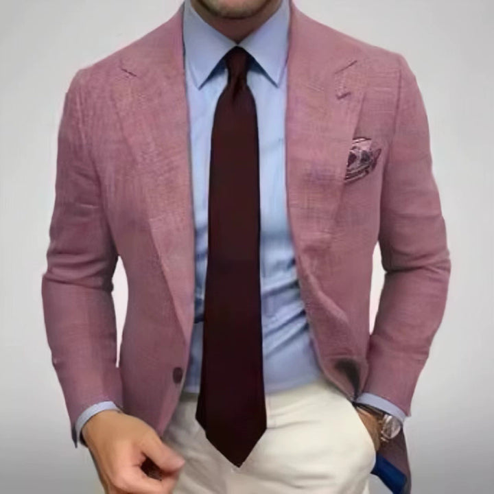 Fashionable plaid jacket for men, with great comfort and chic elegant details.