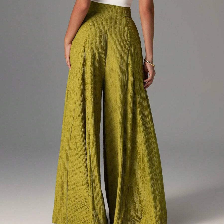 Wide pleated pants for women with high waist and elastic waistband Lune London