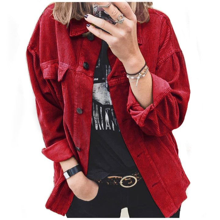 Trendy corduroy jacket for women with practical patch pockets and a relaxed fit Lune London