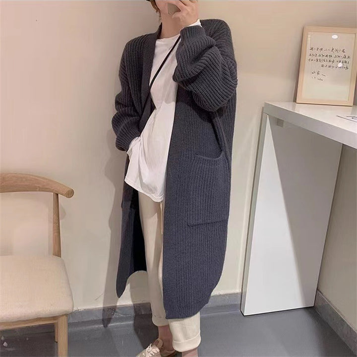 Women's knitted cardigan with a relaxed silhouette and deep pockets Lune London