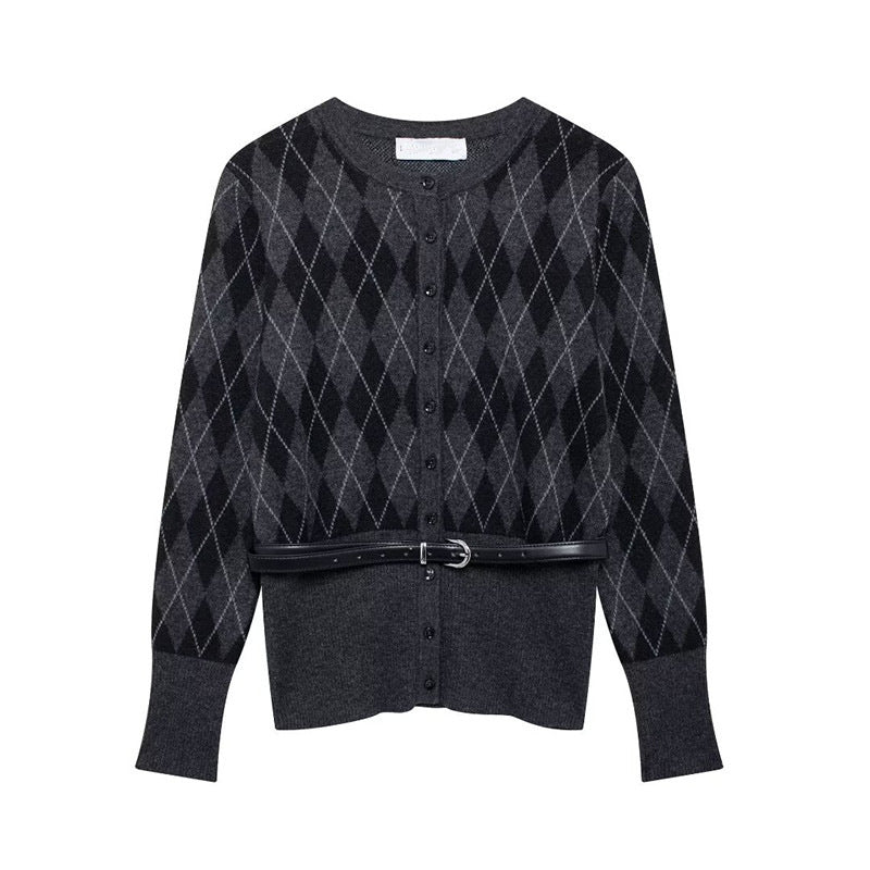 Cardigan pour femmes avec un motif à carreaux moderne et une ceinture amovible Chic & Stil
