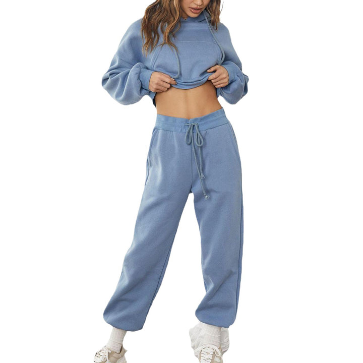 Casual and modern hooded top for women with comfortable jogging pants Lune London