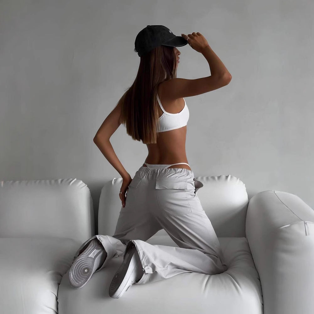 Sport leisure pants for women with elastic waist and practical pockets Lune London