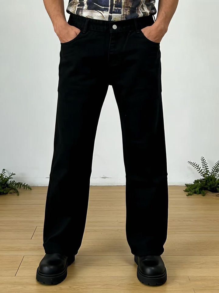 Men's cargo jeans with practical pockets and a casual fit Lune London