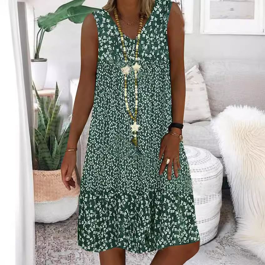 Airy summer dress for women with a playful floral pattern and a fluid silhouette Lune London