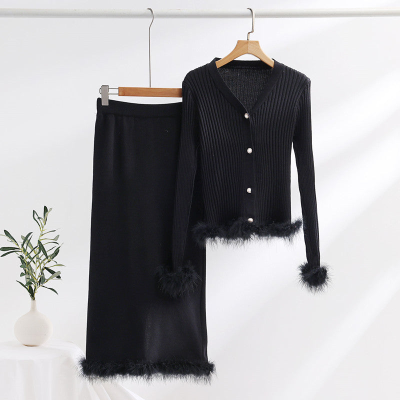 Women’s knitted set with an elegant fur lining Lune London