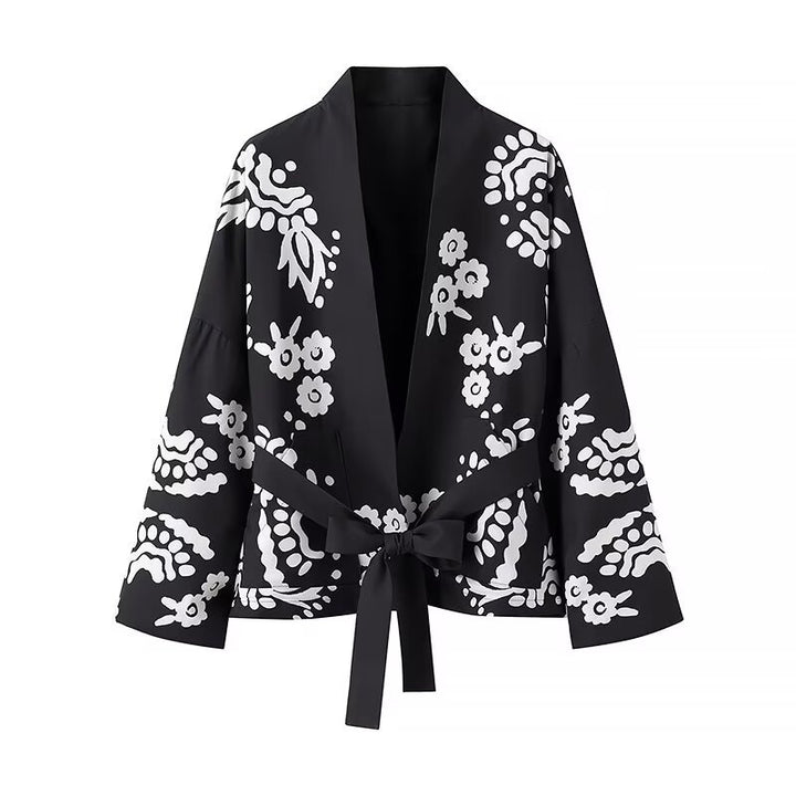 Ladies trendy kimono jacket with floral patterns and belt at the waist Lune London