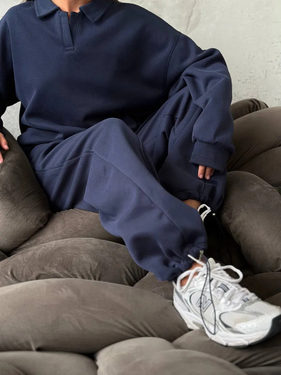 Sporty women's fashion with polo collar and comfortable pants Lune London