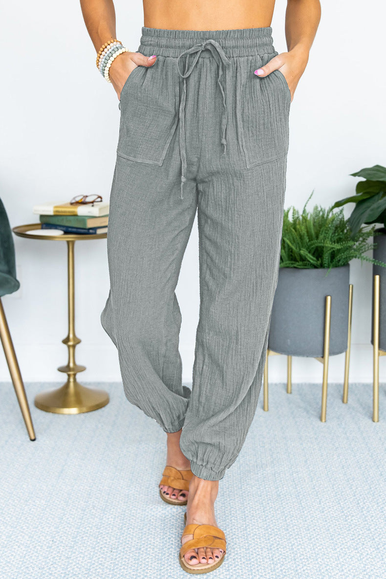 Casual women's pants with elastic waistband and practical pockets Lune London