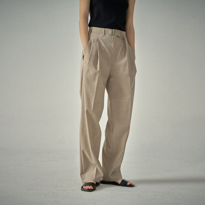 Elegant and widely cut women's suit pants with open side pockets Lune London