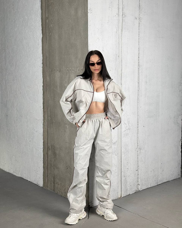 Sports leisure set for women with breathable fabrics and elastic waistband Lune London