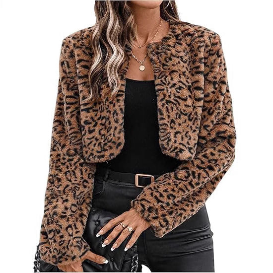Women’s faux fur jacket with modern leopard print Lune London