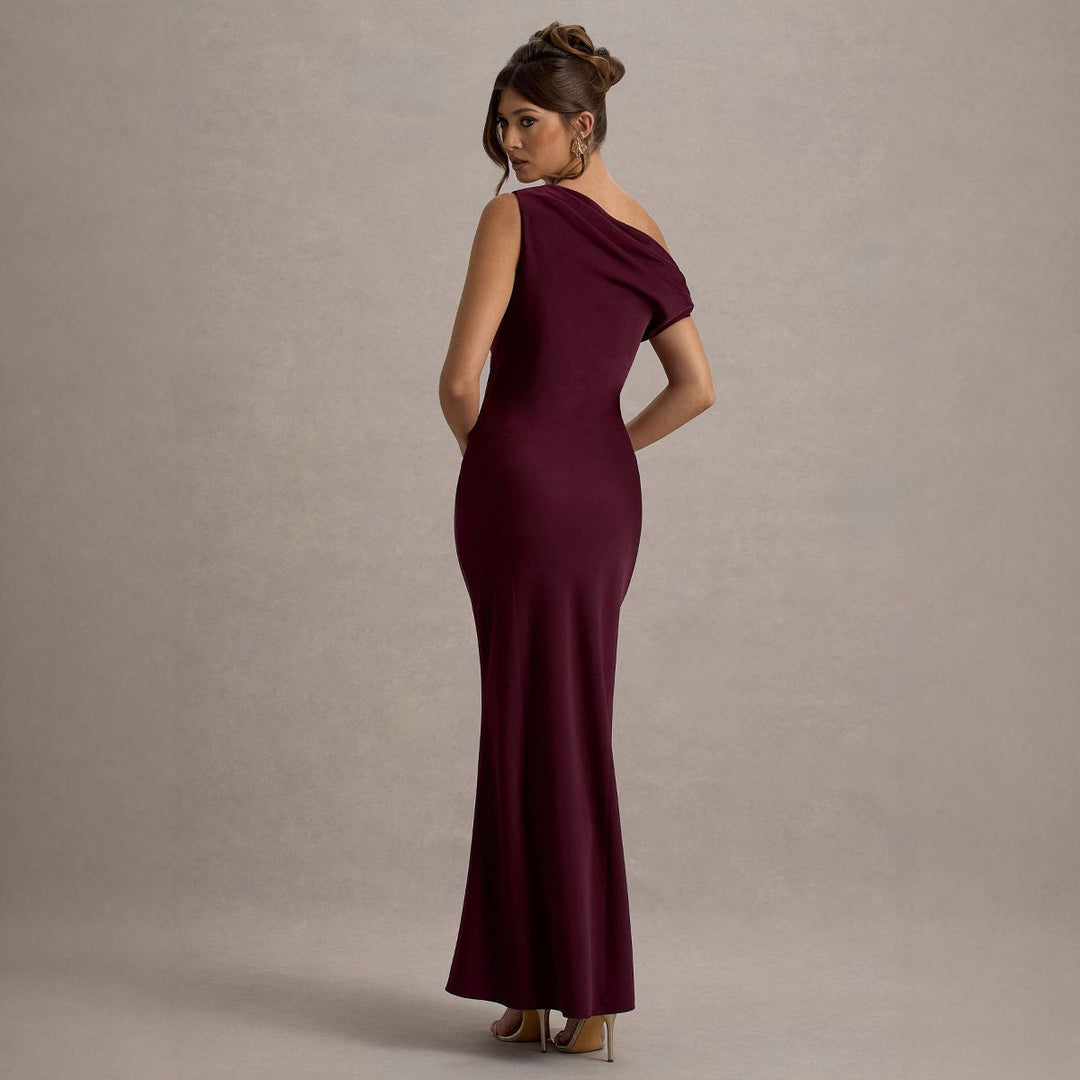 Women's elegant, off-the-shoulder maxi dress with flowing cut and ruffles Lune London