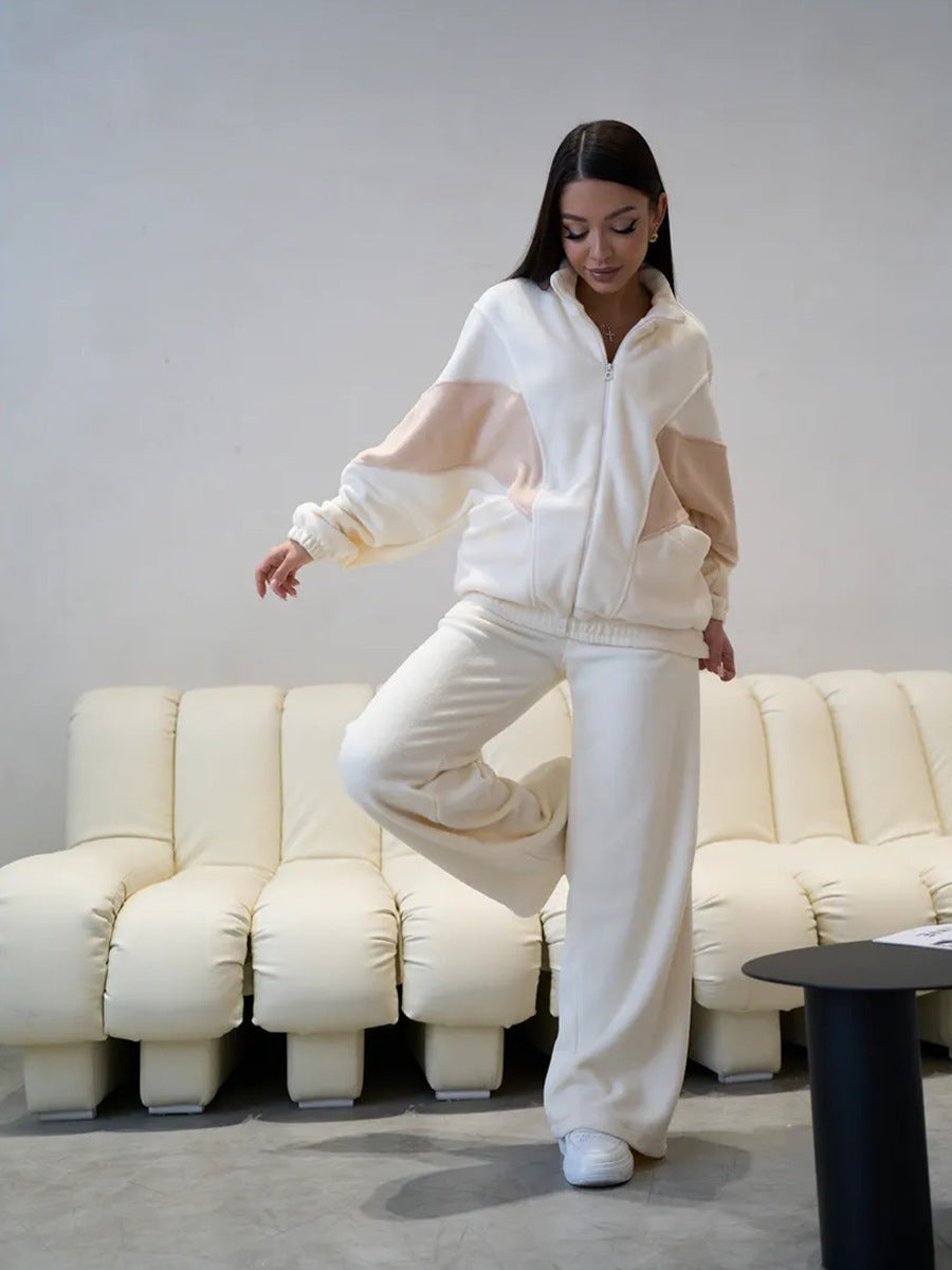 Women's Sporty Fleece Set with High Collar and Loose Pants Chic & Stil