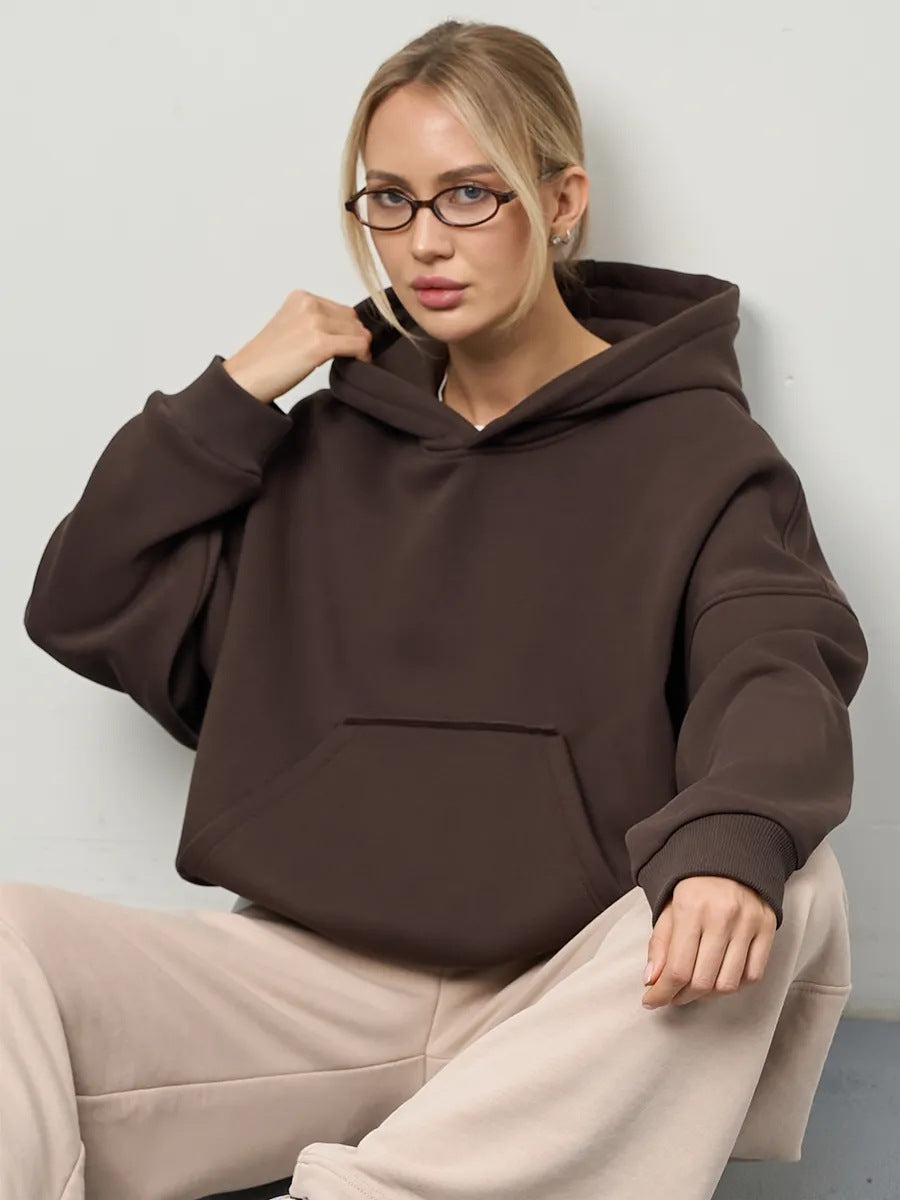 Women's oversized hoodie with kangaroo pocket and elastic cuffs