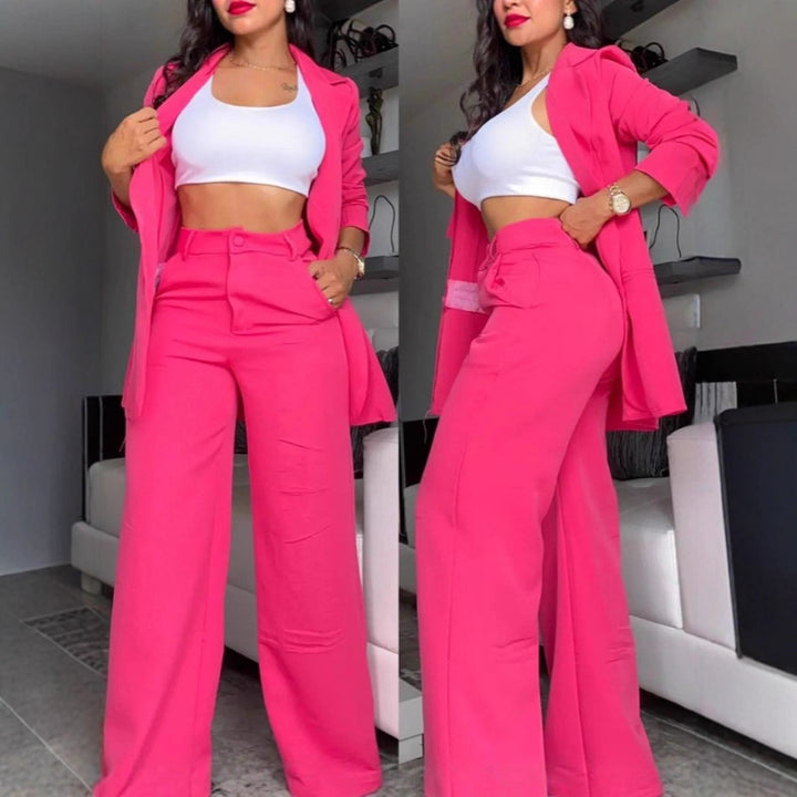 Two-piece women's business suit set with wide pants and fitted jacket Lune London