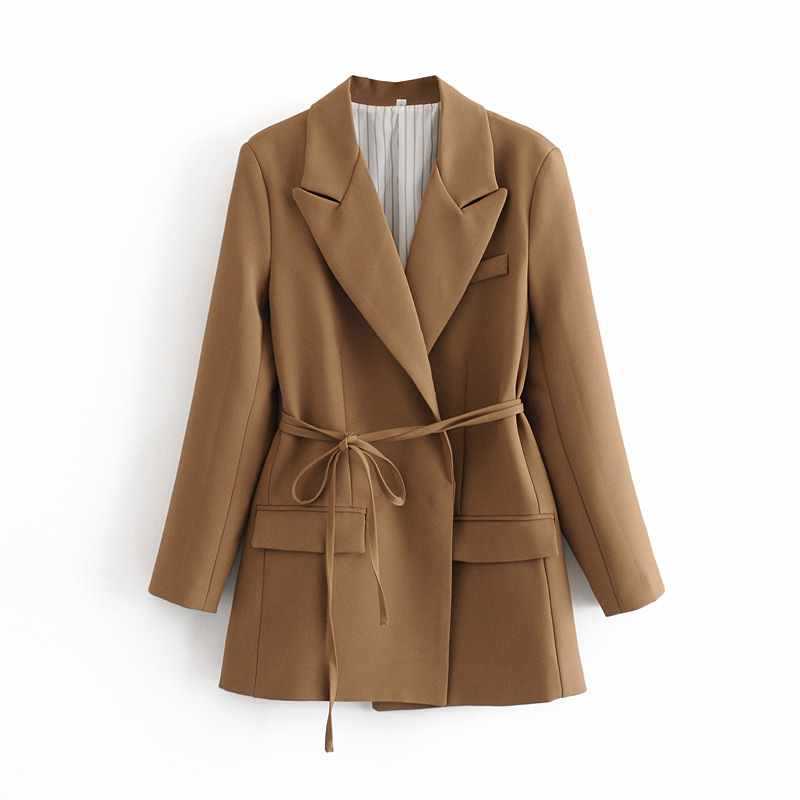 Elegant blazer jacket for women with a belt at the waist and practical pockets Lune London