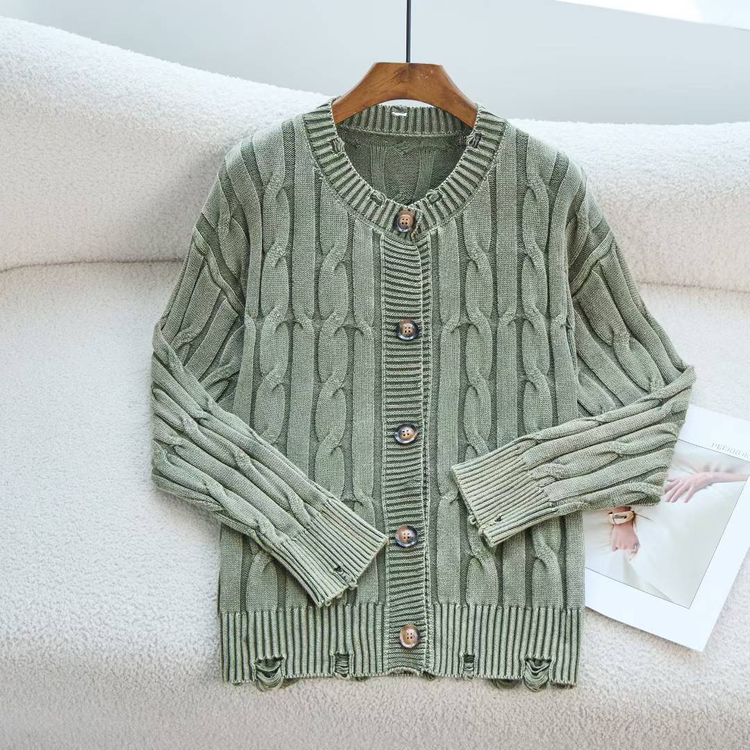 Cardigan pour femmes avec motif en cable et fermeture à boutons Chic & Stil