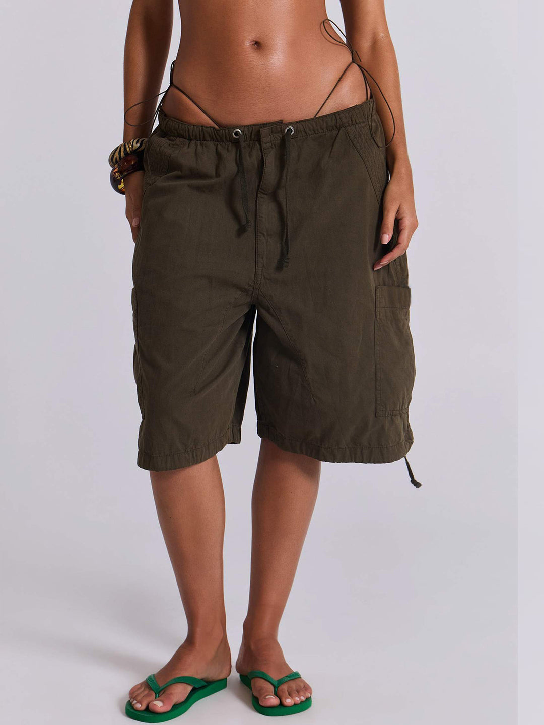 Women's casual short cargo shorts with adjustable waistband and practical pockets Lune London