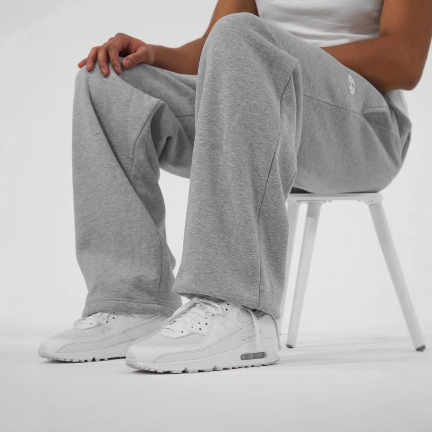 Men's casual Relaxed Fit jogging pants made of soft fleece with practical pockets Chic & Stil