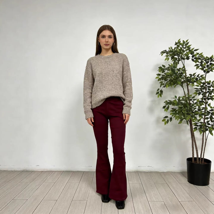Women's fashionable flared jeans with high waist and comfortable fit Lune London