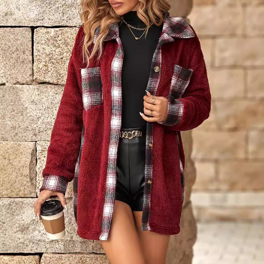 Fleece jacket for women with plaid accents and a practical cut Lune London