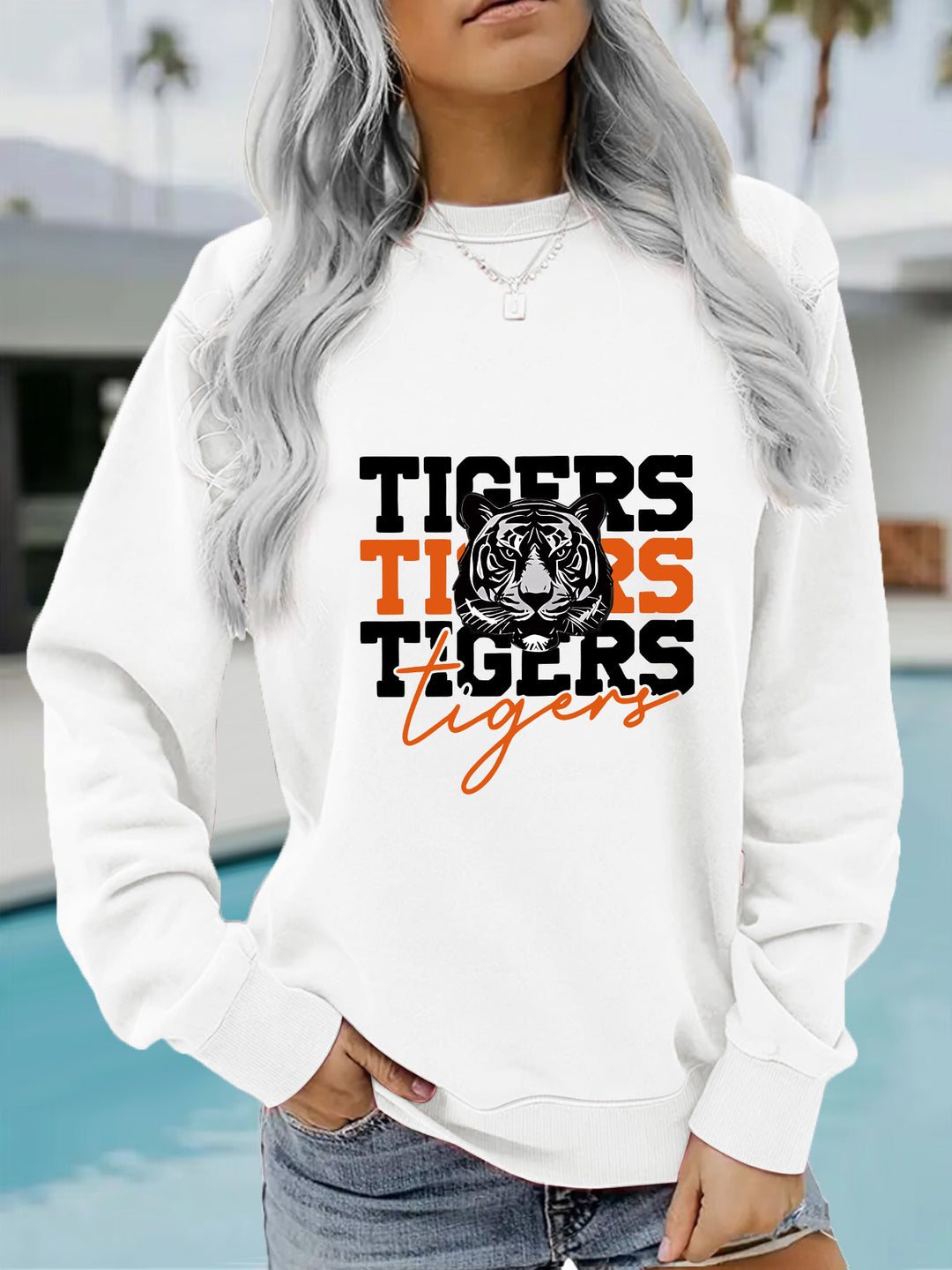 Sweat-shirt femmes avec design tigre animaliste et coupe décontractée Chic & Stil