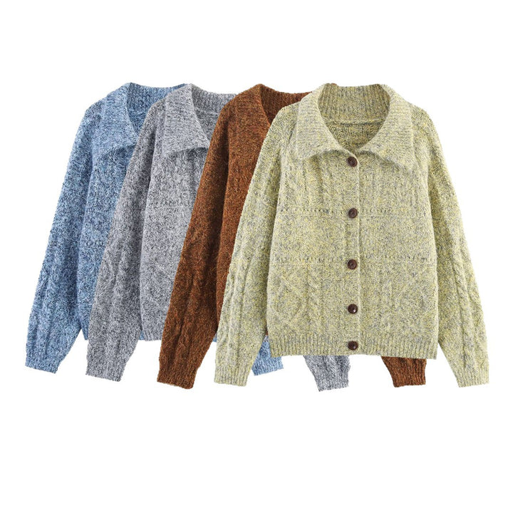 Knitted jacket for women with a chic and soft fabric and decorative buttons Lune London