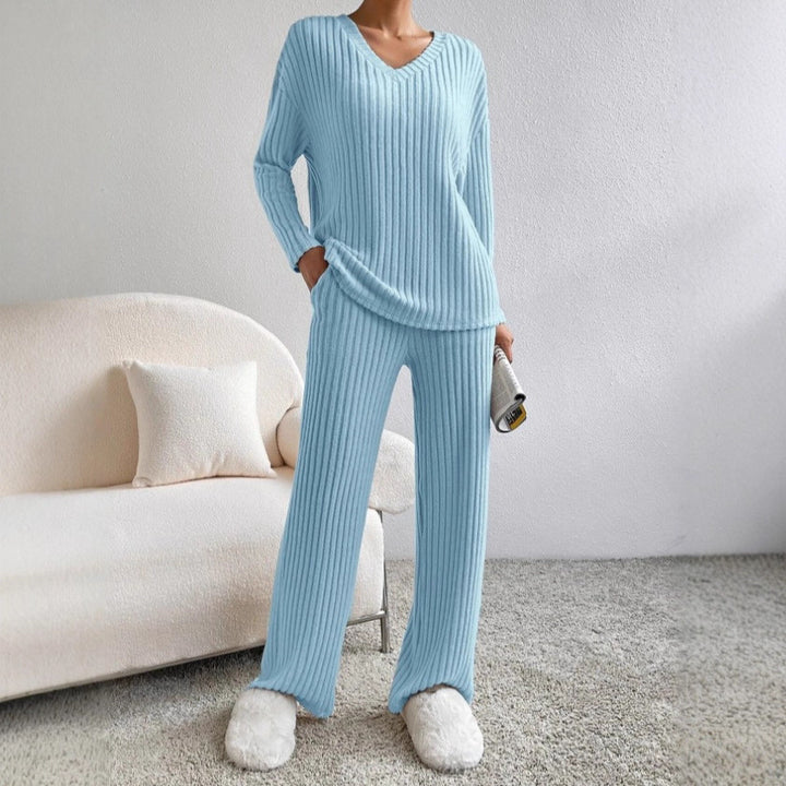 Combinaison en tricot confortable pour femmes au design moderne en rib Chic & Stil