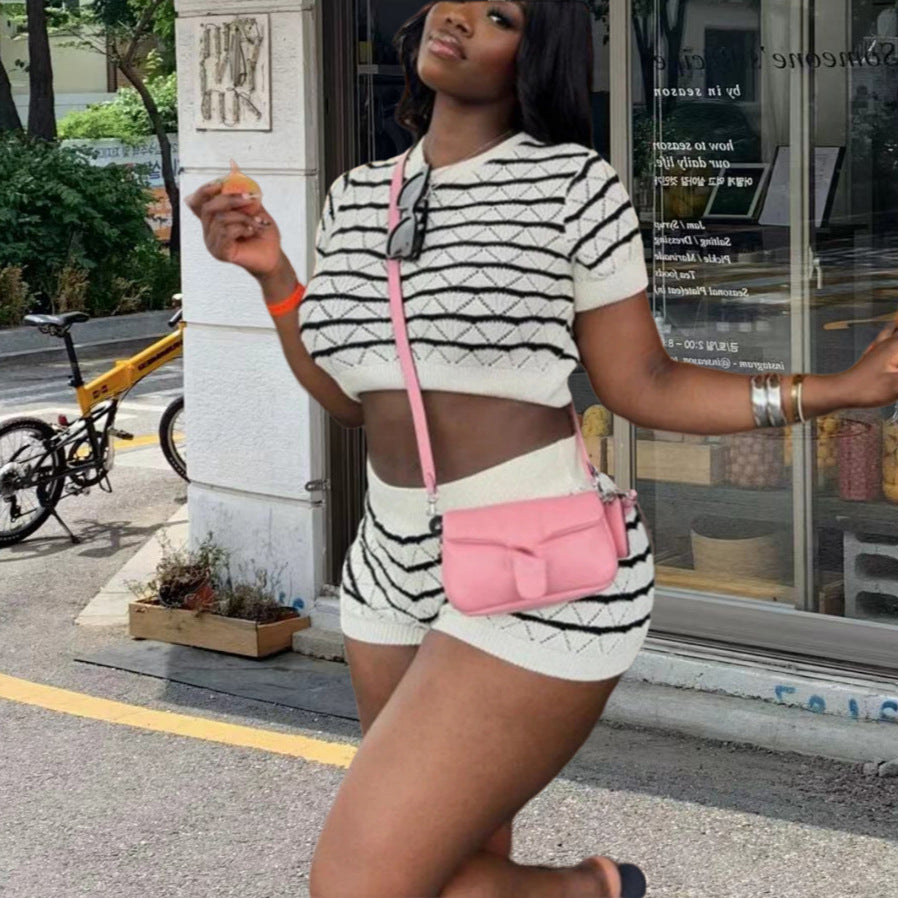 Women Stylish Short Sleeve Crop Top and Shorts Set with Refined Pattern Lune London