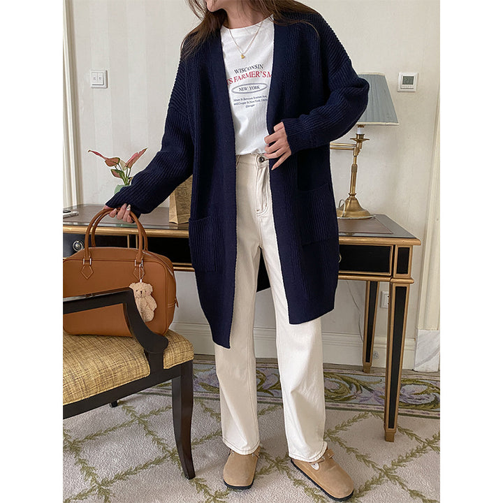 Women's cozy, lightweight knitted cardigan with two pockets Chic & Stil