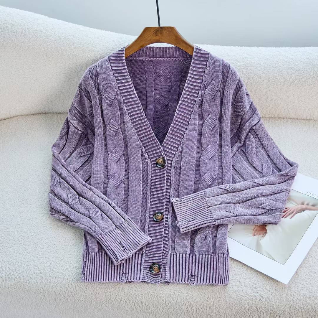 Cardigan en tricot épais pour femmes avec col en V et boutons décoratifs Chic & Stil