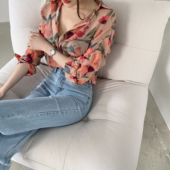 Chic and Style floral print button-up sheer blouse for ladies
