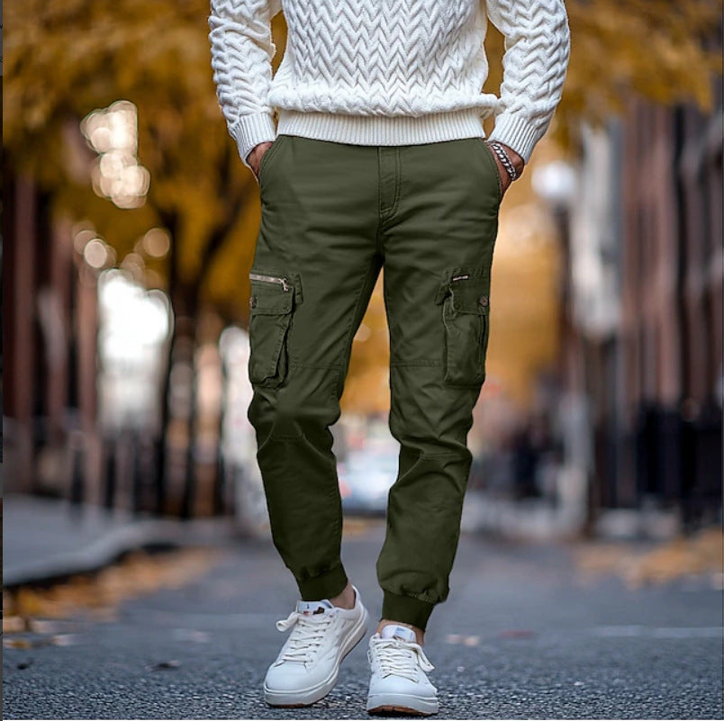 Men's cargo pants with multiple pockets and flexible fit Lune London