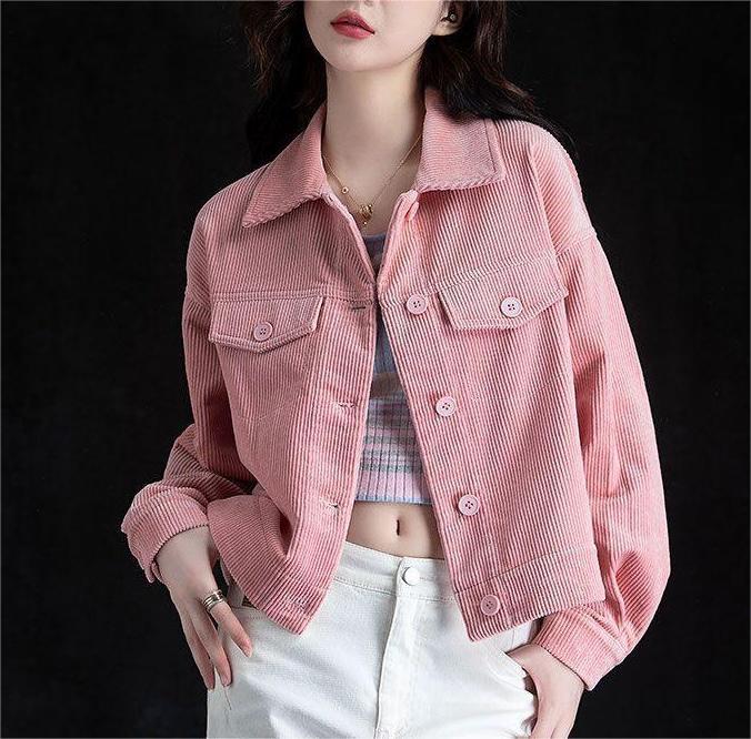 Veste en corduroy tendance pour femmes avec une coupe décontractée et des épaules tombantes Chic & Stil