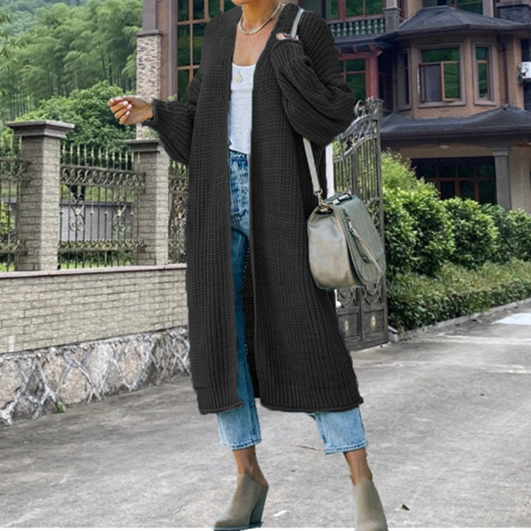 Ladies long cardigan in chunky knit with modern cut and casual chic design