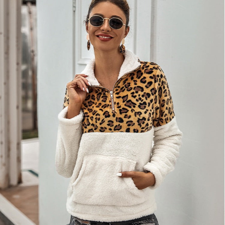 Teddy jacket for women with trendy leopard design and cozy material Lune Londonl